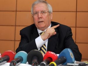 Aziz Yıldırım: "Beni İçeri Sokmayacak Adamı Kulağından Tutup Atarım"