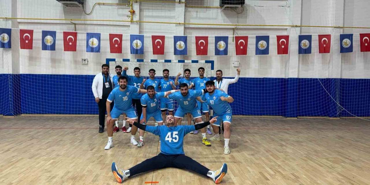 Van Erek Beş Yıldız Hentbol Takımı Play-off’ta