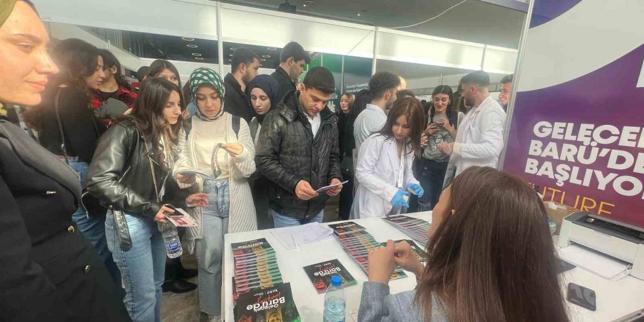 Türkiye’nin En Büyük Kariyer Fuarına Yoğun İlgi