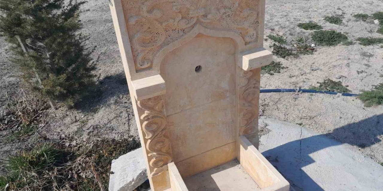 Mezarlıktaki Çeşmelerin Musluklarını Çaldılar