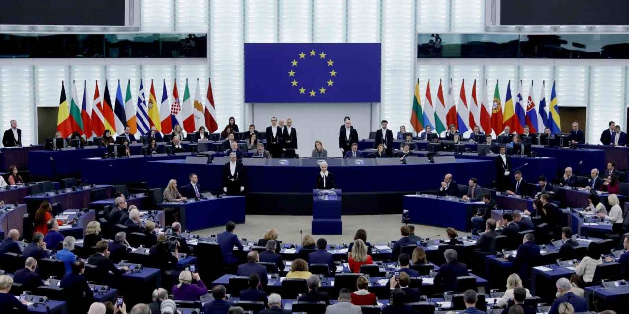 Navalny’nin Eşi Yulia: “Putin’e Yaptırımlarla Zarar Veremezsiniz. Yenilikçi Olmalısınız”