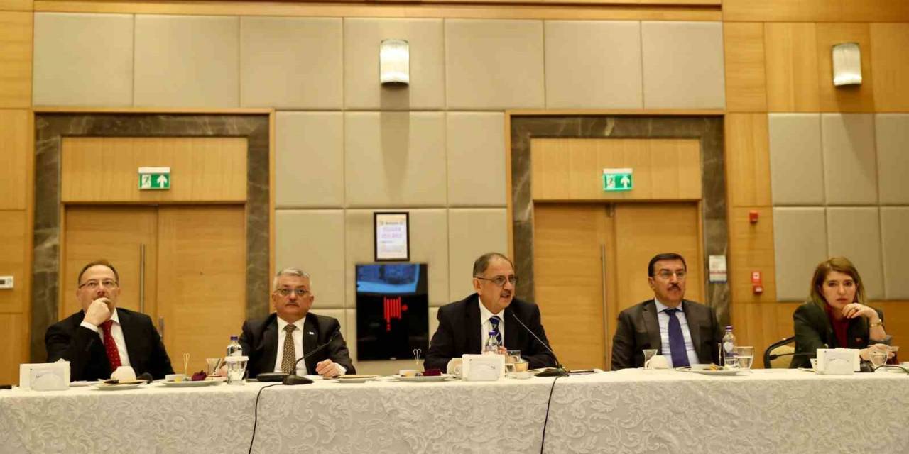 Ak Parti’li Ölmeztoprak: "En Kısa Süre İçerisinde Hemşehrilerimizin Evlerine Esnaflarımız İş Yerlerine Kavuşacak"