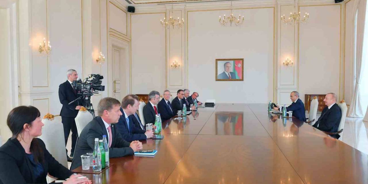 Aliyev’den Macron Ve Borell’e Tepki: "azerbaycan Kendi Topraklarını Ve Egemenliğini Sağlamak İçin Diğer Ülkelerin Attığı Adımlardan Farklı Adımlar Atmıyor”