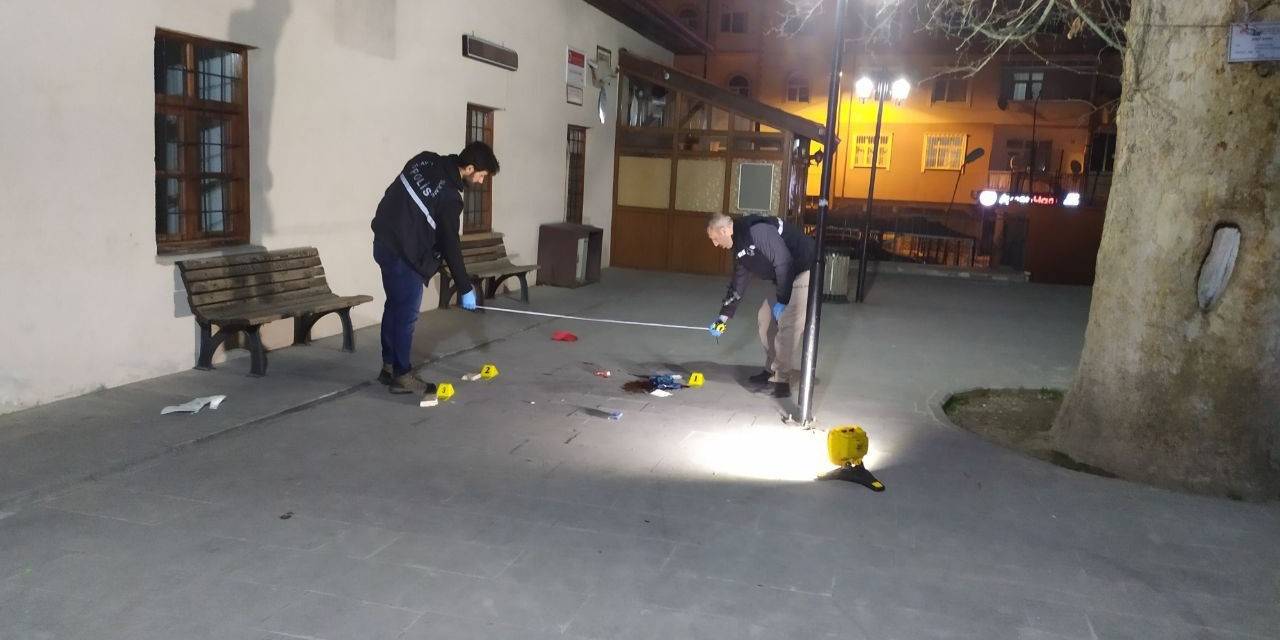 Başında Mermer Taşı Kırılan Şahıs Ağır Yaralandı