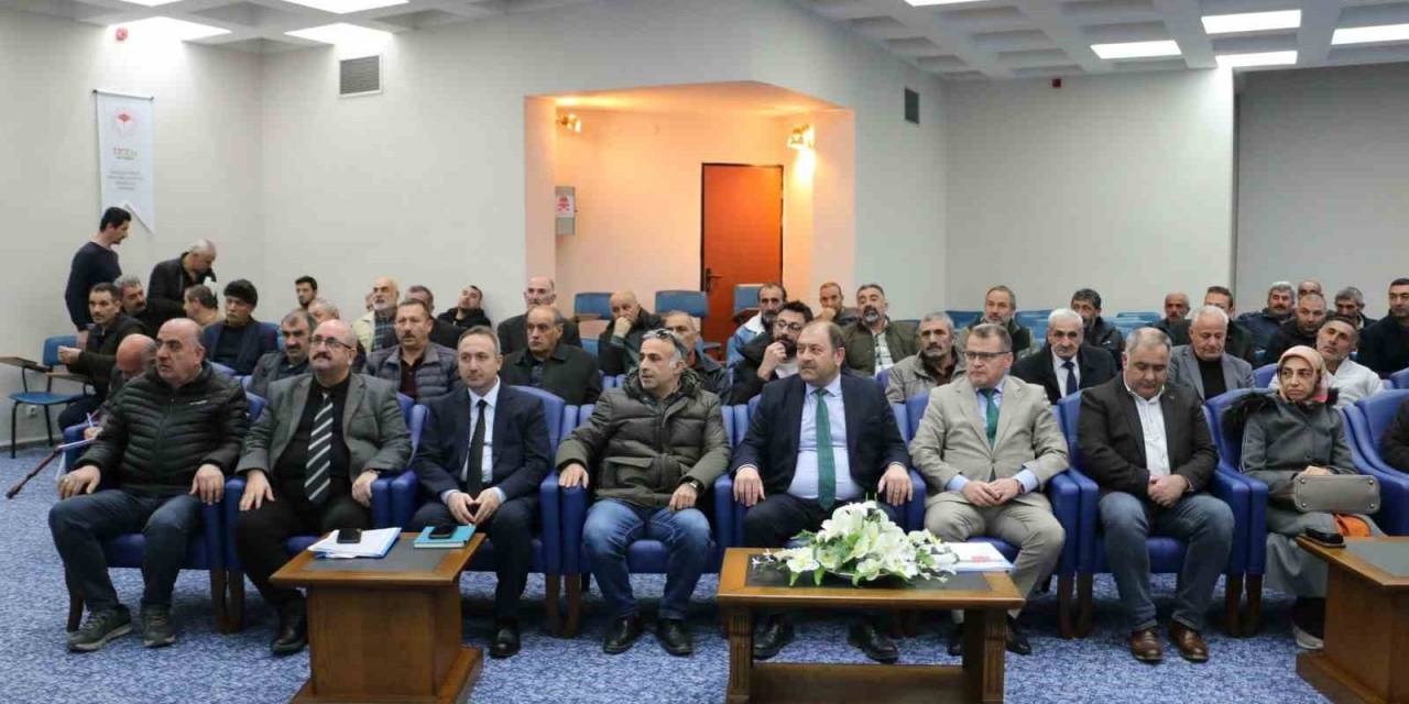 Erzincan’da Kuru Fasulye Sektörünün Yol Haritasının Belirlenmesi İçin İstişare Toplantısı Düzenlendi