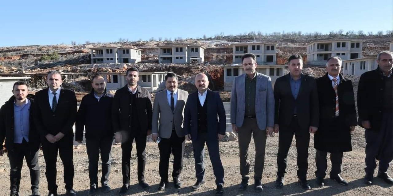 Vali Varol, Sincik’te Deprem Konutlarını İnceledi