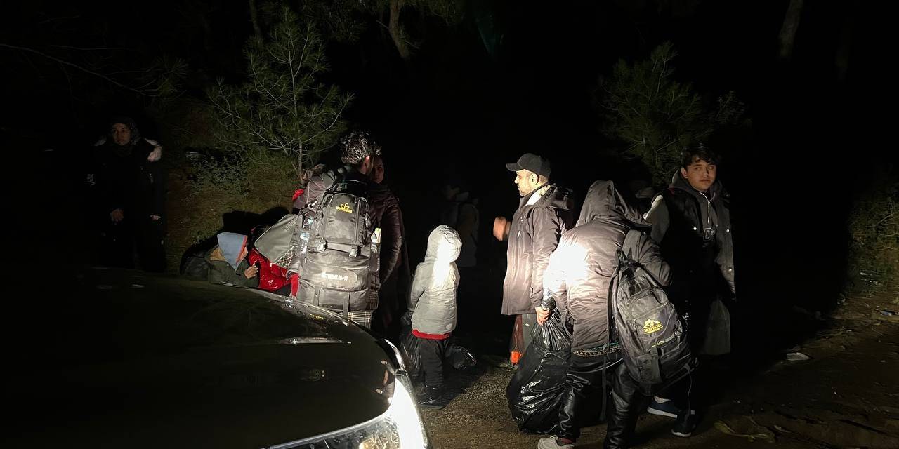 Ayvalık’ta 15 Düzensiz Göçmen Yakalandı