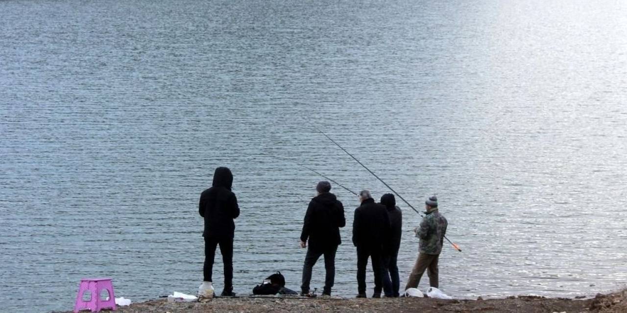 Fırat Nehri’nde Siyanür Nedeniyle Balık Ölümleri İddiası Asılsız Çıktı