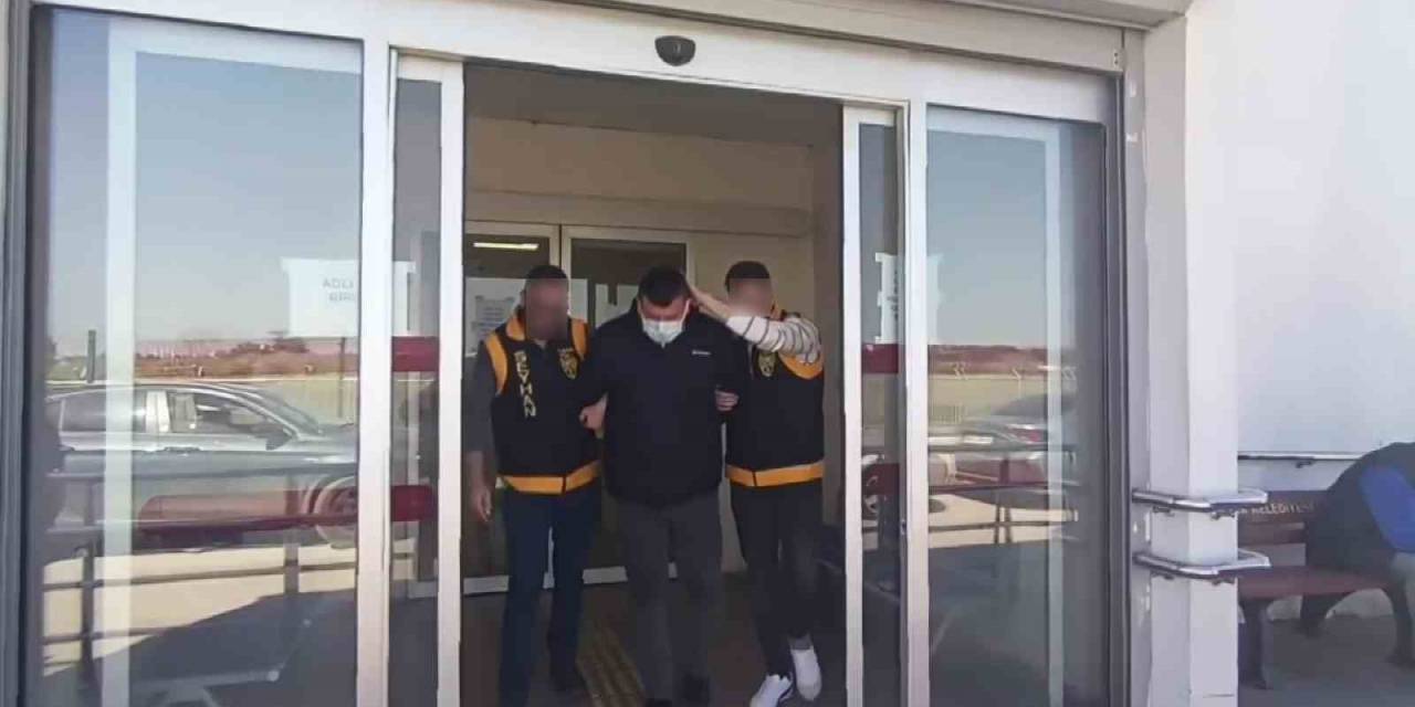 Adana’da Bir Eve Yapılan Baskında 5 Tabanca Ve Parçaları Ele Geçirildi