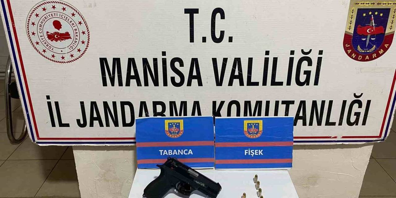 Şüpheli Şahsın Üzerinden Tabanca Çıktı