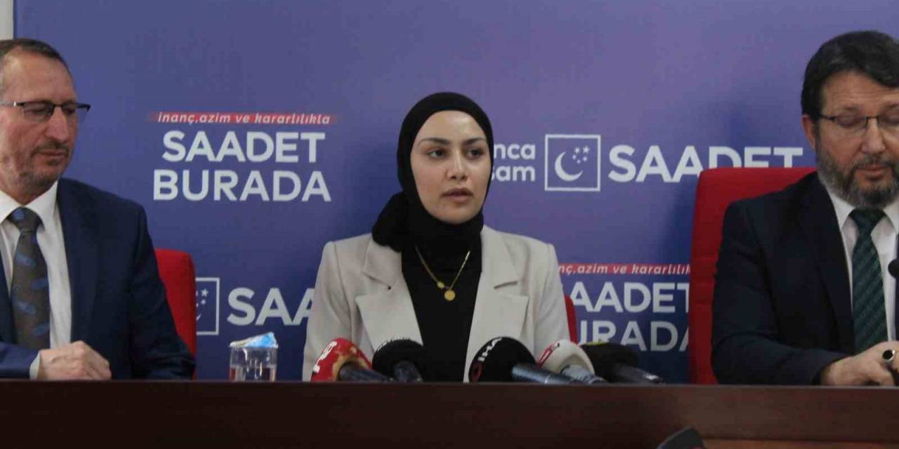 Babası Çekildi, Kızı Geldi