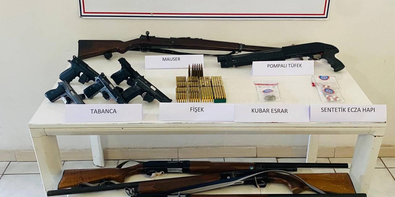 Jandarmanın Silah Ve Mühimmat Operasyonunda 2 Kişi Tutuklandı
