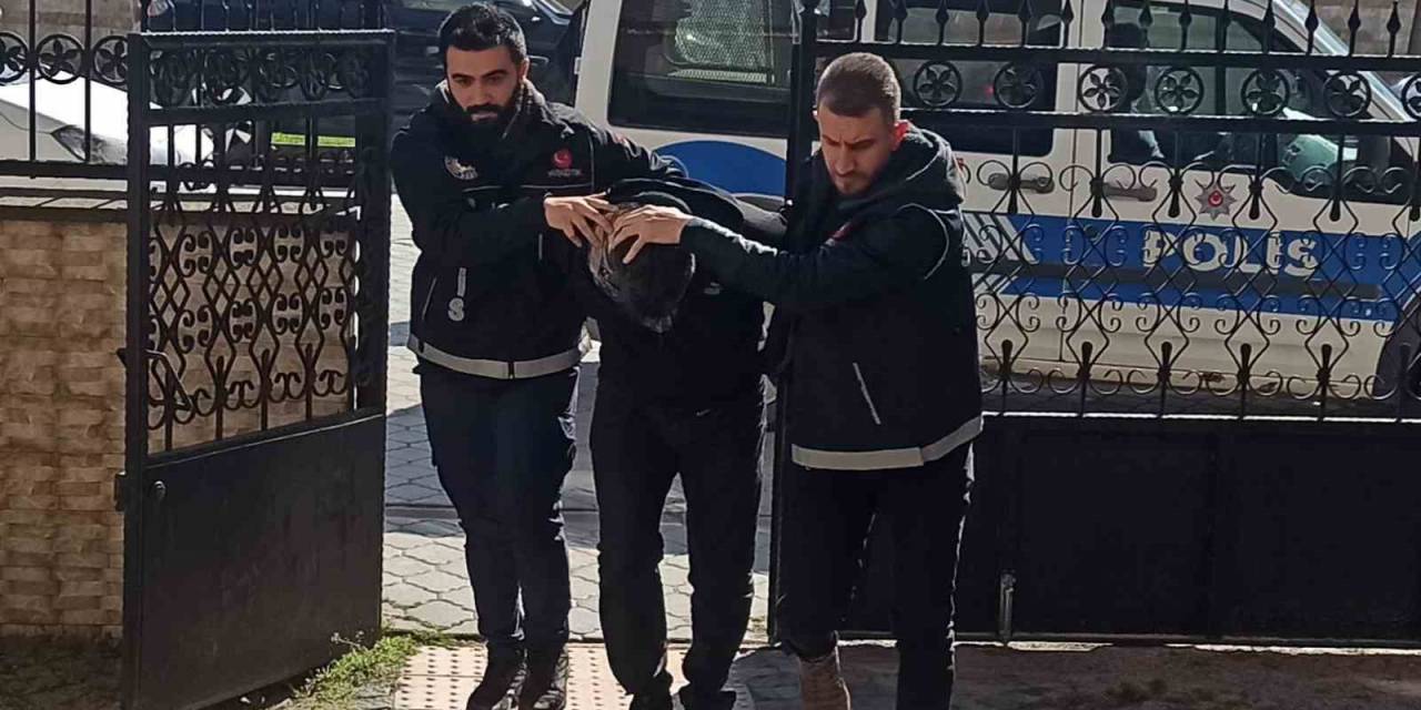 Bafra’da Uyuşturucu Ve Ruhsatsız İle Yakalanan Şahıs Tutuklandı