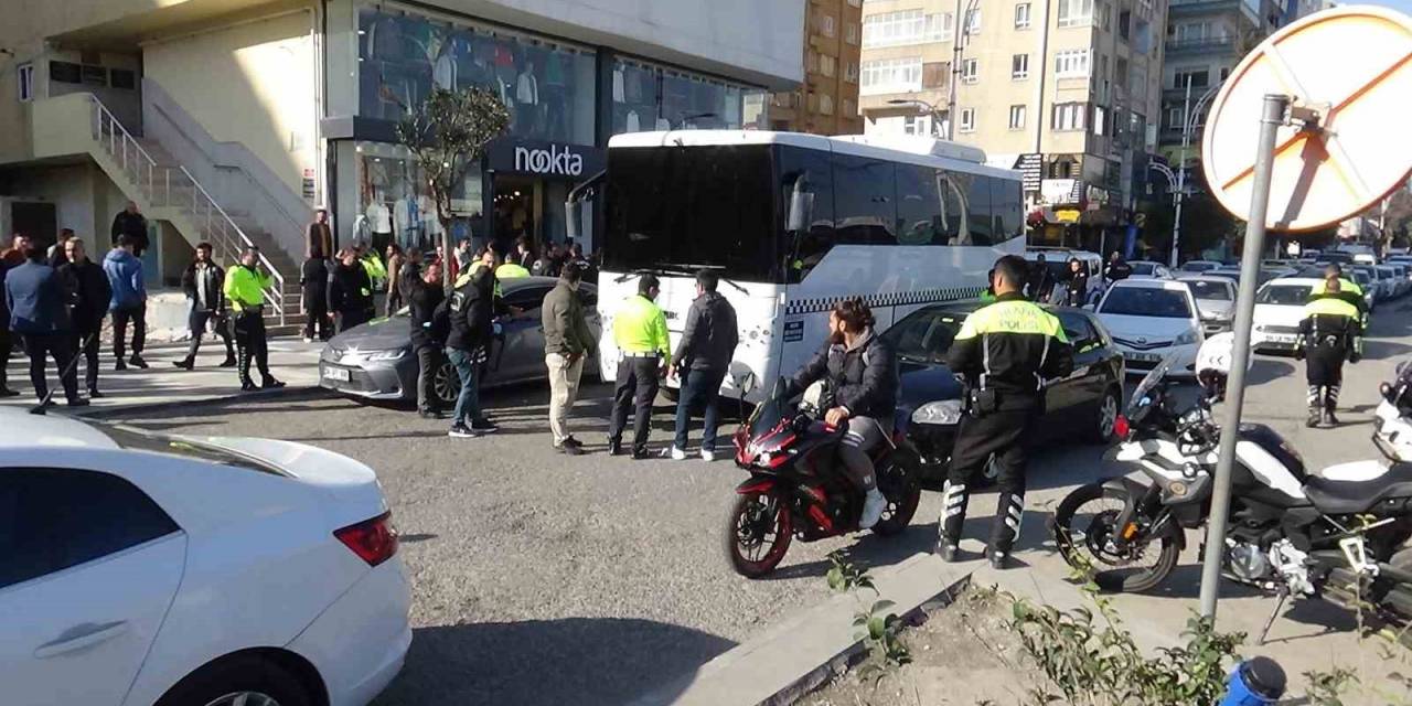 Şanlıurfa’da Çevik Kuvvet Aracının Çarptığı Çocuk Hayatını Kaybetti, Halası Yaralandı