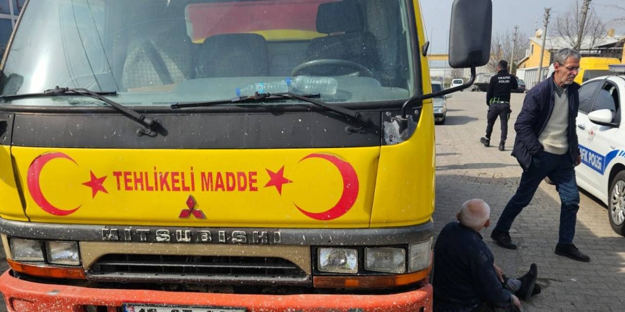 Tankeri Tamir Ederken Altında Kaldı