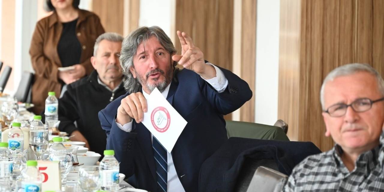 Rektör Özölçer Gazetecilerle Bir Araya Geldi