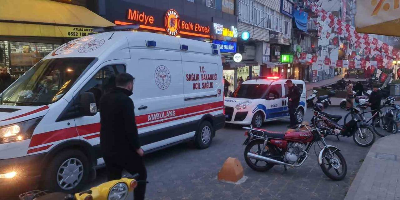 Karşılaştığı Husumetlisini Bıçakladı