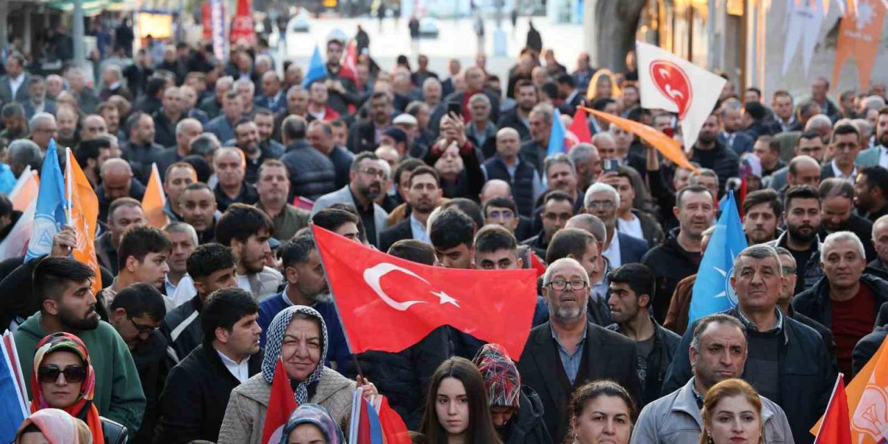 Bakan Yumaklı: "İki Anlayış Arasındaki Farkı Görüyoruz, Kırşehir’e Çivi Bile Çakılmamış"