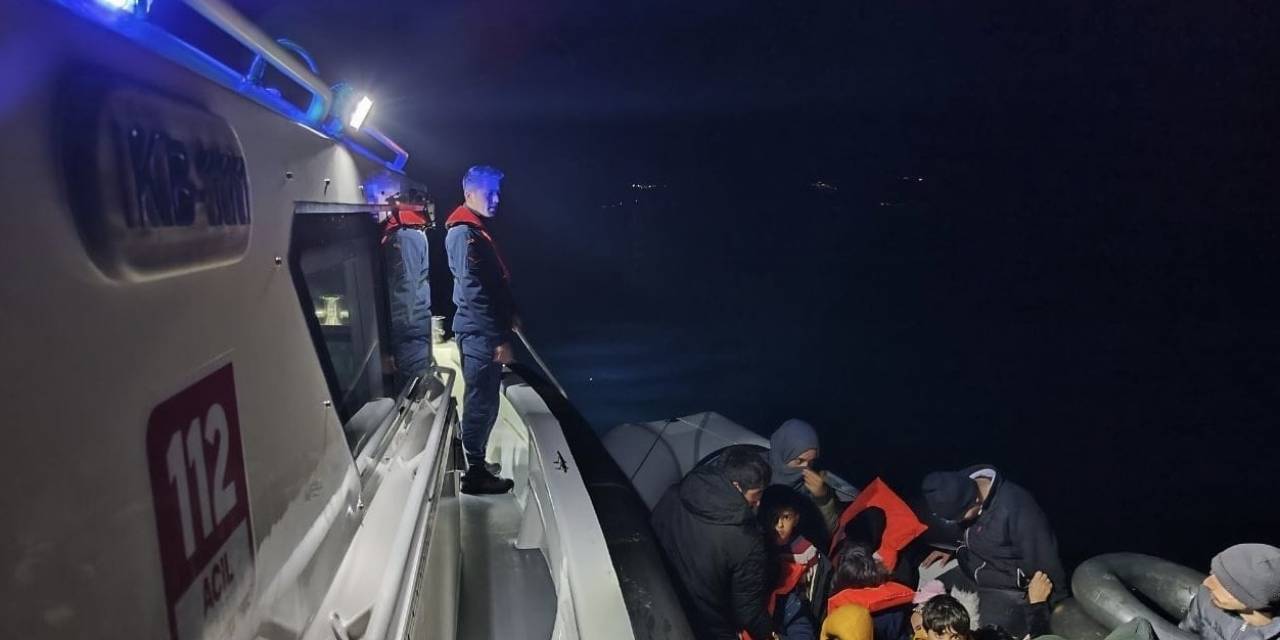 Ayvacık Açıklarında 14’ü Çocuk, 42 Kaçak Göçmen Yakalandı