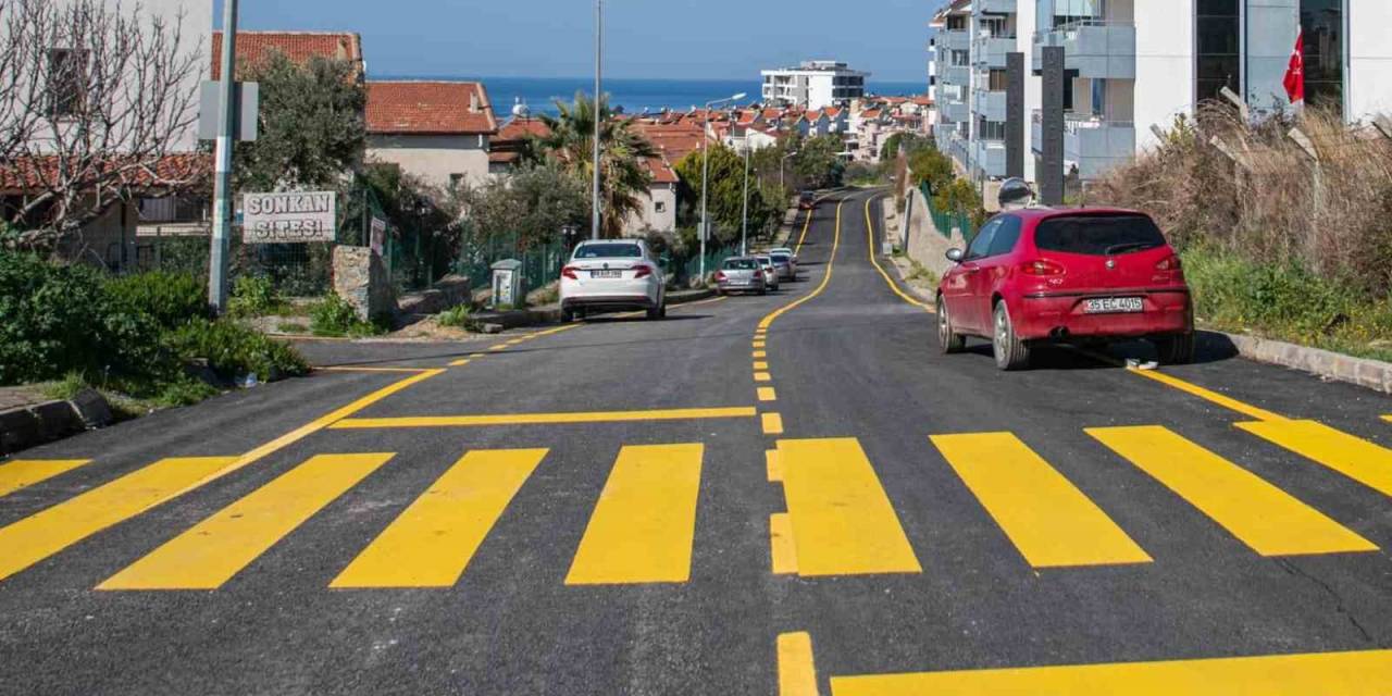 Kuşadası’nda Yol Yapım Çalışmaları Devam Ediyor