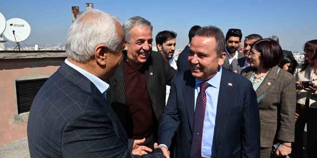 Başkan Muhittin Böcek Hemşehrileriyle Buluştu