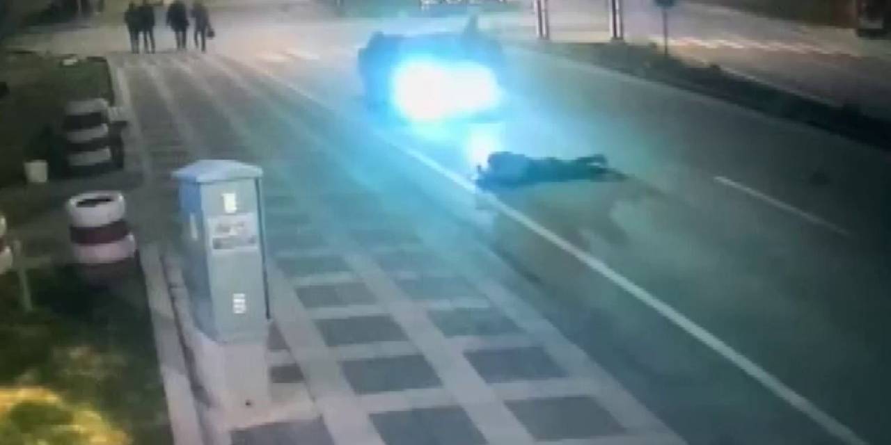 Otomobilin Yayaya Çarptığı An Kamerada