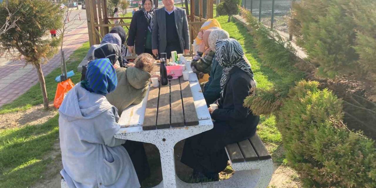 Lapseki Belediye Başkanı Eyüp Yılmaz, Seçim Çalışmalarına Devam Ediyor