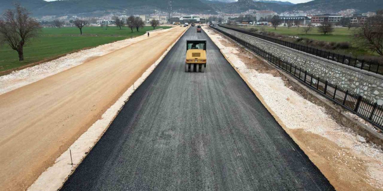 Menteşe Otogar Yolunda Asfaltlama Çalışmaları Başladı