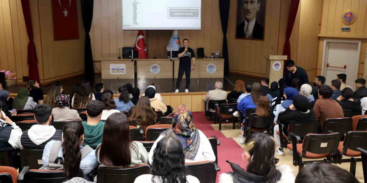 Akdeniz’de Öğrencilere Yönelik ’meslek Tanıtım Günleri’ Programı Düzenlendi