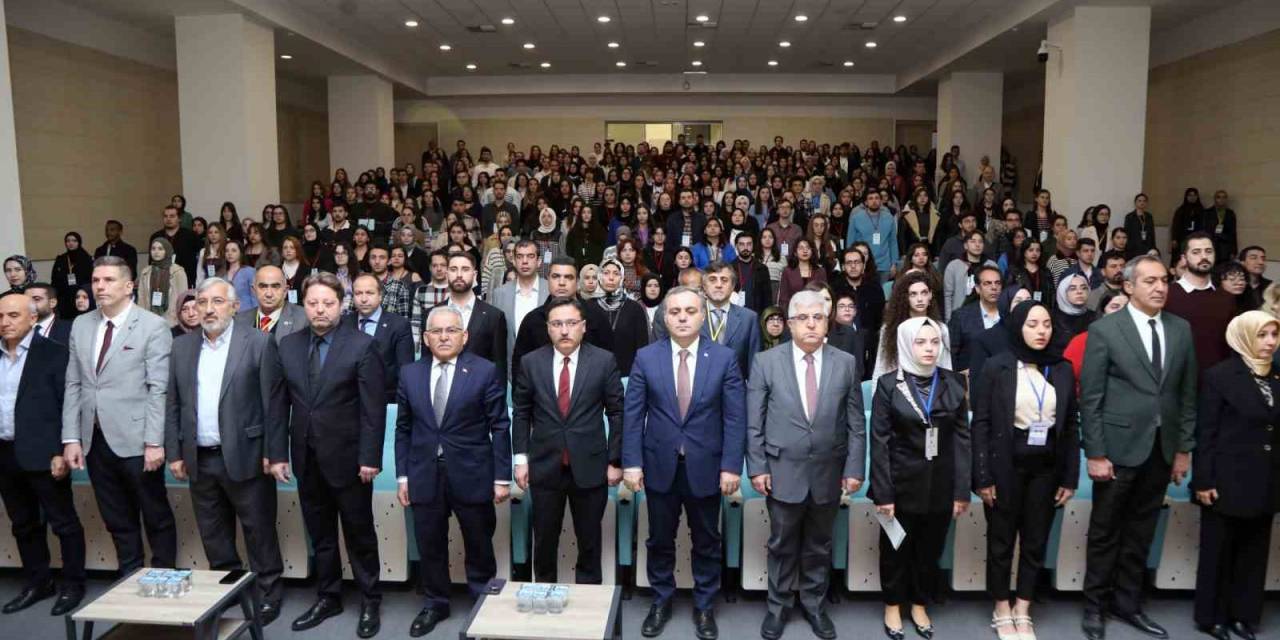 Erü’de "Sağlık Ve Yaşam Bilimleri Öğrenci Kongresi" Düzenlendi