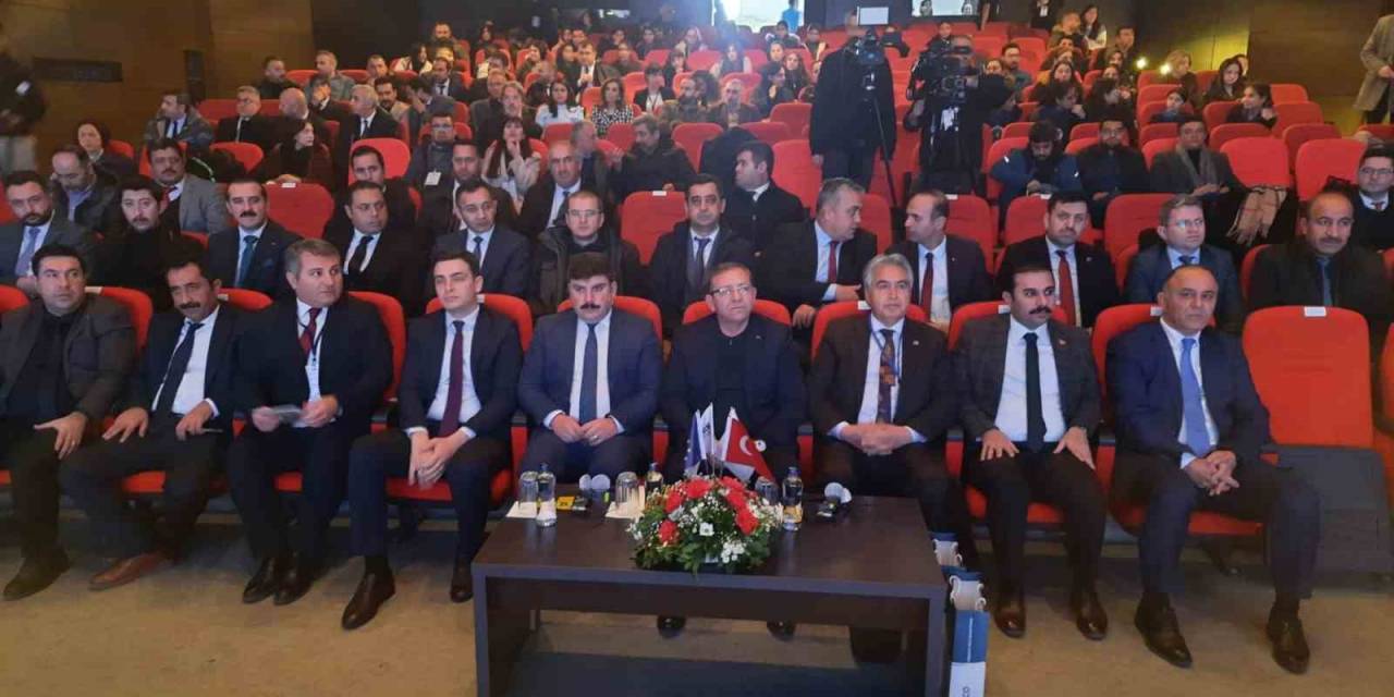 Uluslararası Kars Konferansı Başladı