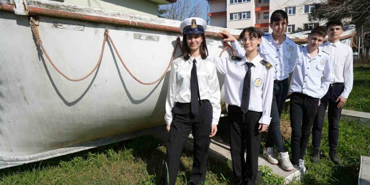 ‘Mavi Vatan’ın Genç Kaptanları Bu Lisede Yetişiyor