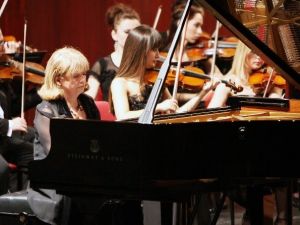 İdil Biret Eskişehir’de Konser Verecek