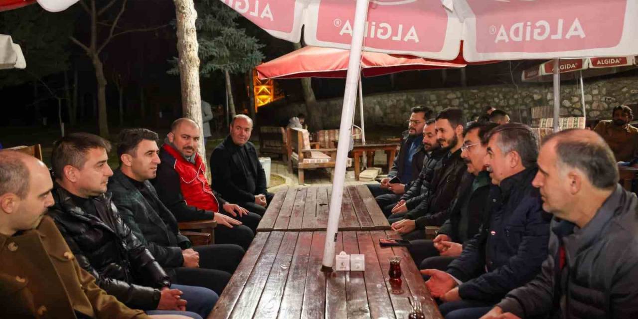 Akşam Yürüyüşünde Vatandaşla Buluştu