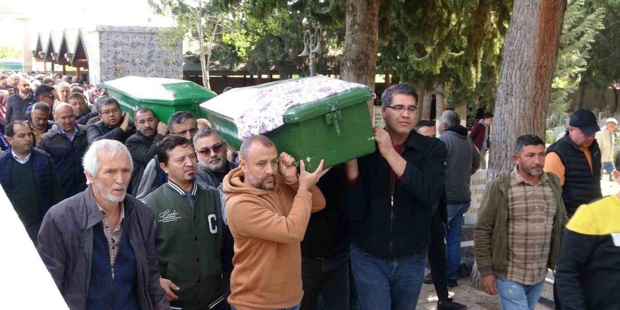 Emekli Olunca Yaylaya Yerleşmişler: Yangında Ölen Çift Son Yolculuğuna Uğurlandı