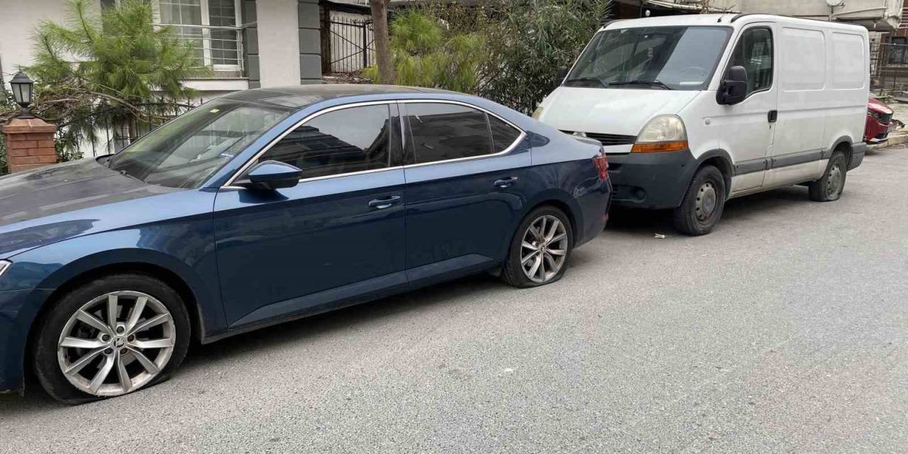 Küçükçekmece’de 17 Tane Aracın Lastiği Kesildi
