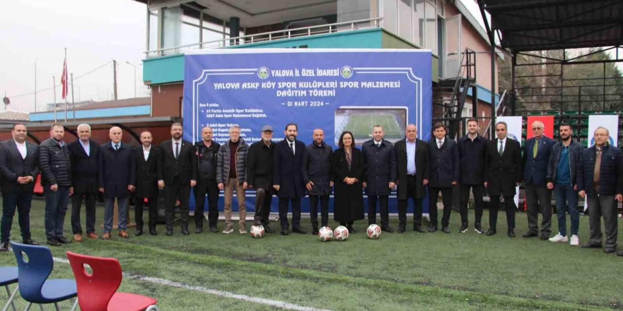 Yalova’da Amatör Spor Kulüplerine Malzeme Yardımı