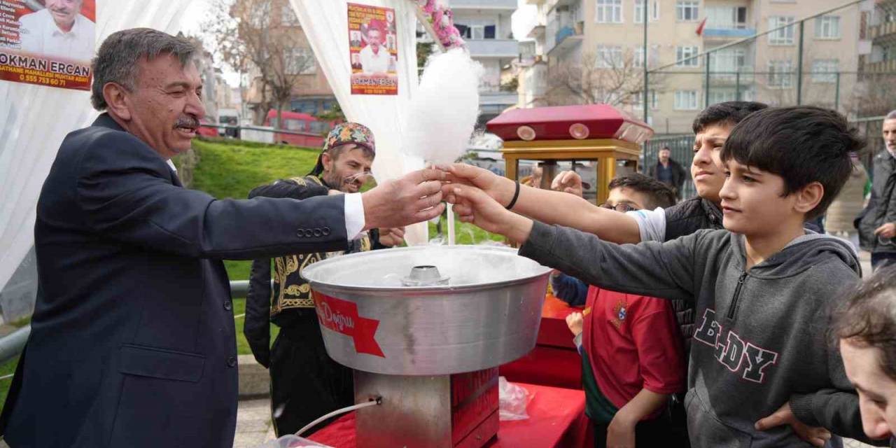 Muhtar Adayından Çocukların Gönlüne Dokunan Hareket