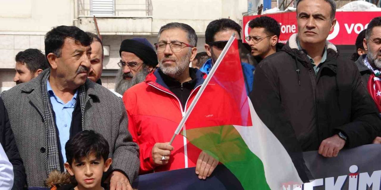 Van’daki Hekimlerden ’sessiz Protestolar’ Devam Ediyor