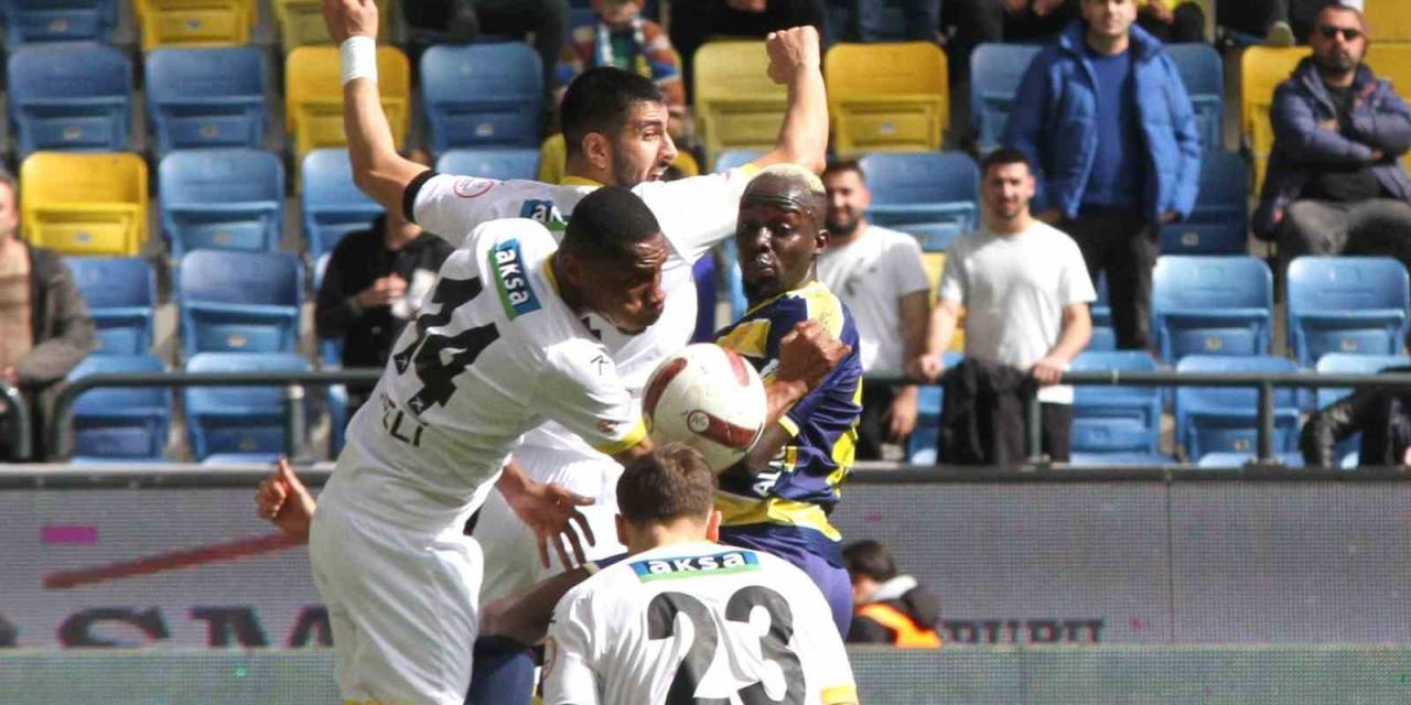 Trendyol Süper Lig: Mke Ankaragücü: 0 İstanbulspor: 1 (İlk Yarı)