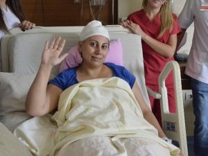 Ameliyattan Sonraki İlk Sözü “Babam” Oldu