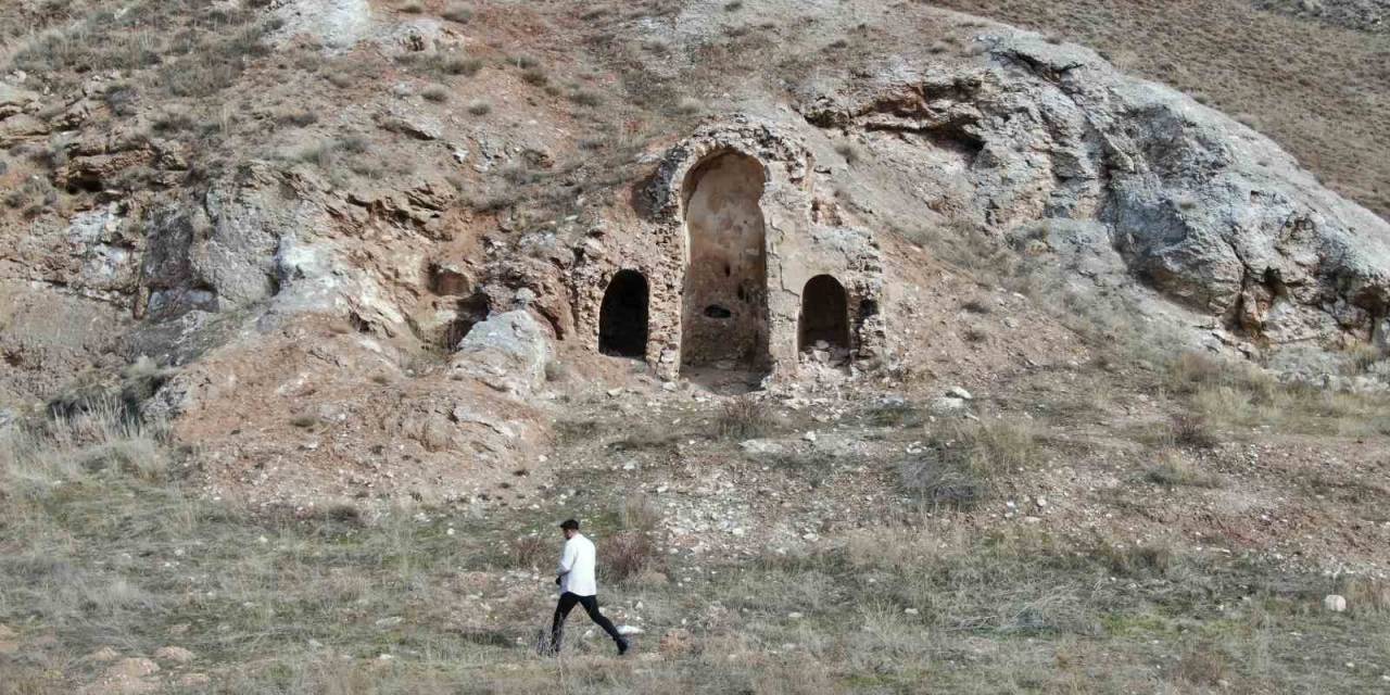 Anadolu’da İnşa Edilen İlk Kiliselerden Huykesen Kilisesi, Turizme Kazandırılmayı Bekliyor