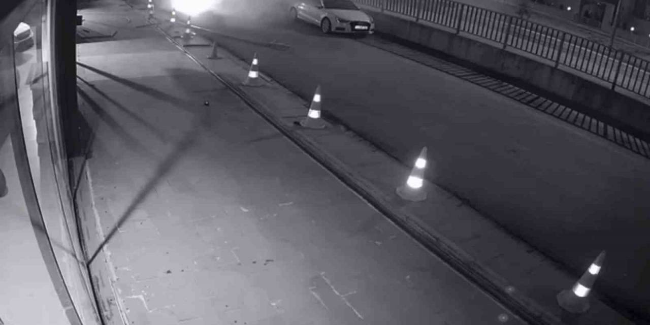 Üç Kişinin Yaralandığı Kaza Güvenlik Kamerasında