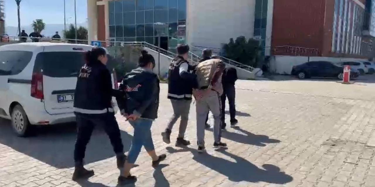 İskenderun’da  Aranması Bulunan 3 Şahıs Yakalandı