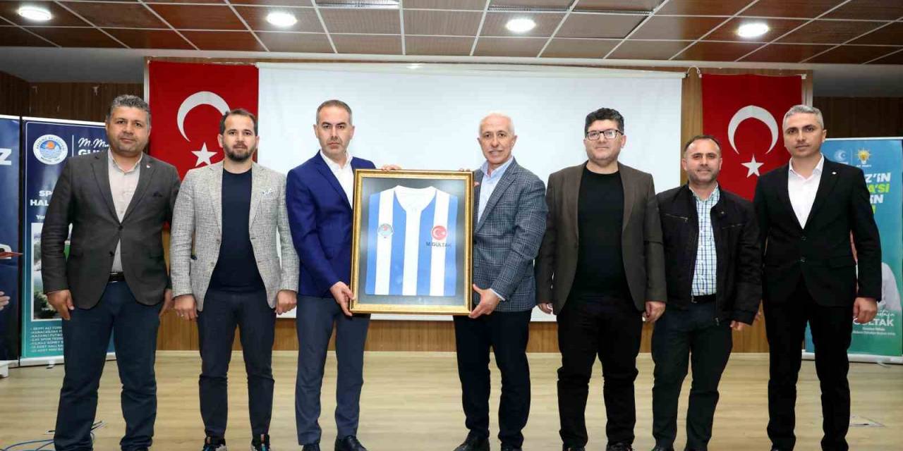 Gültak, Sporcu Gençler Ve Aileleriyle Buluştu