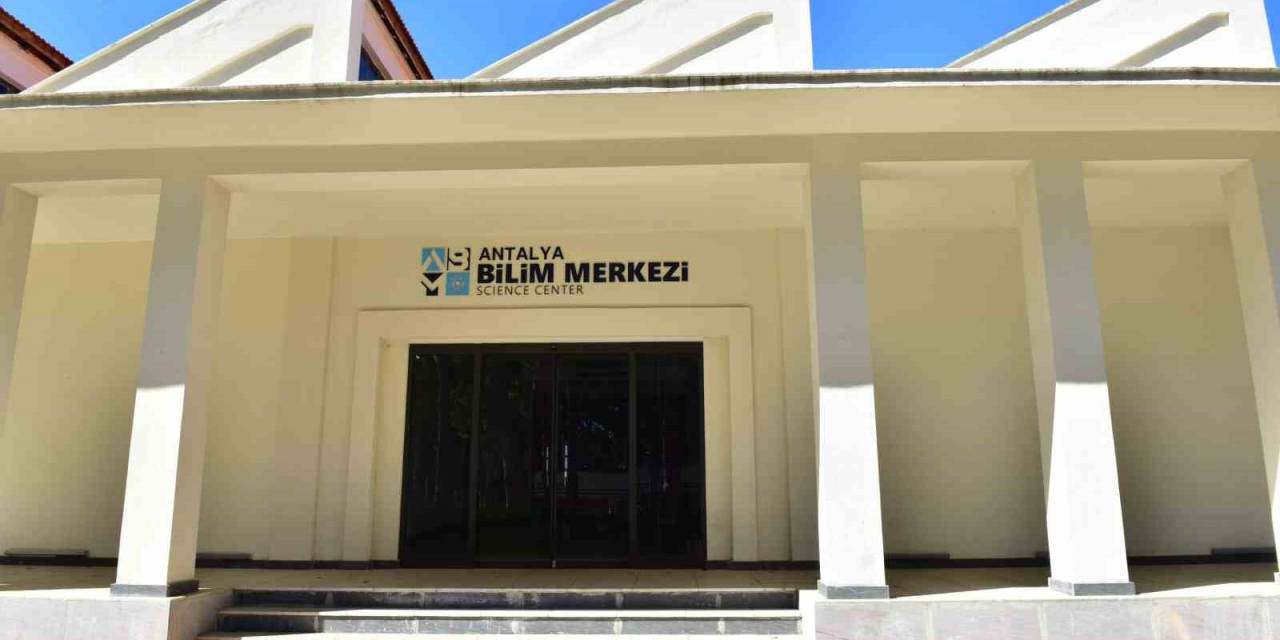 Antalya Bilim Merkezi’nde Yarışma Sergisi