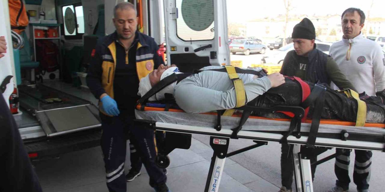 Konya’da Hazır Beton Şantiyesinde İskeleden Düşen Kişi Yaralandı