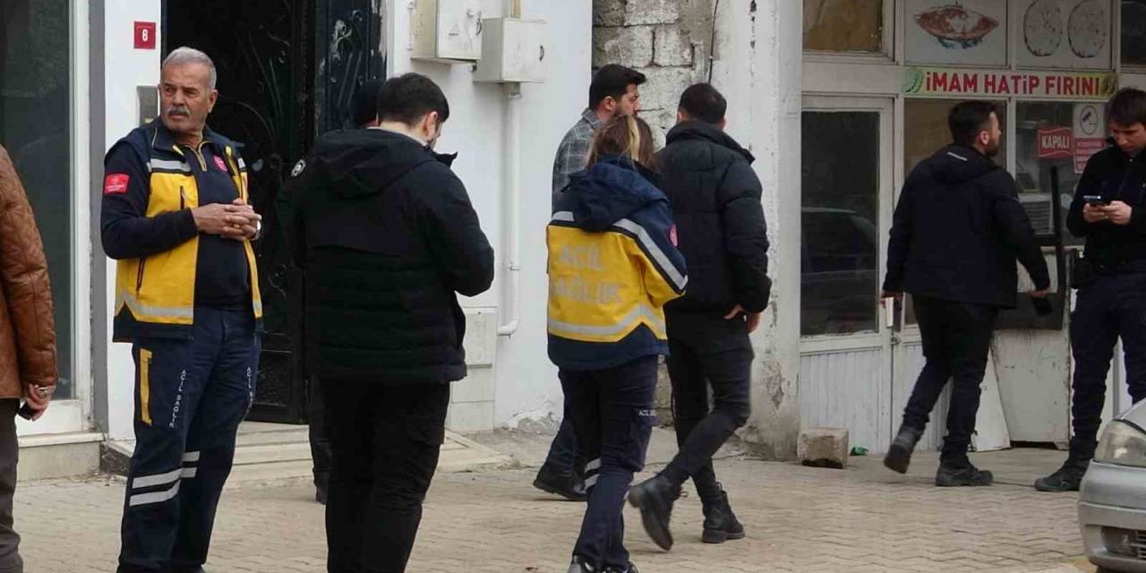 Yaşlı Adam Asansörde Ölü Bulundu