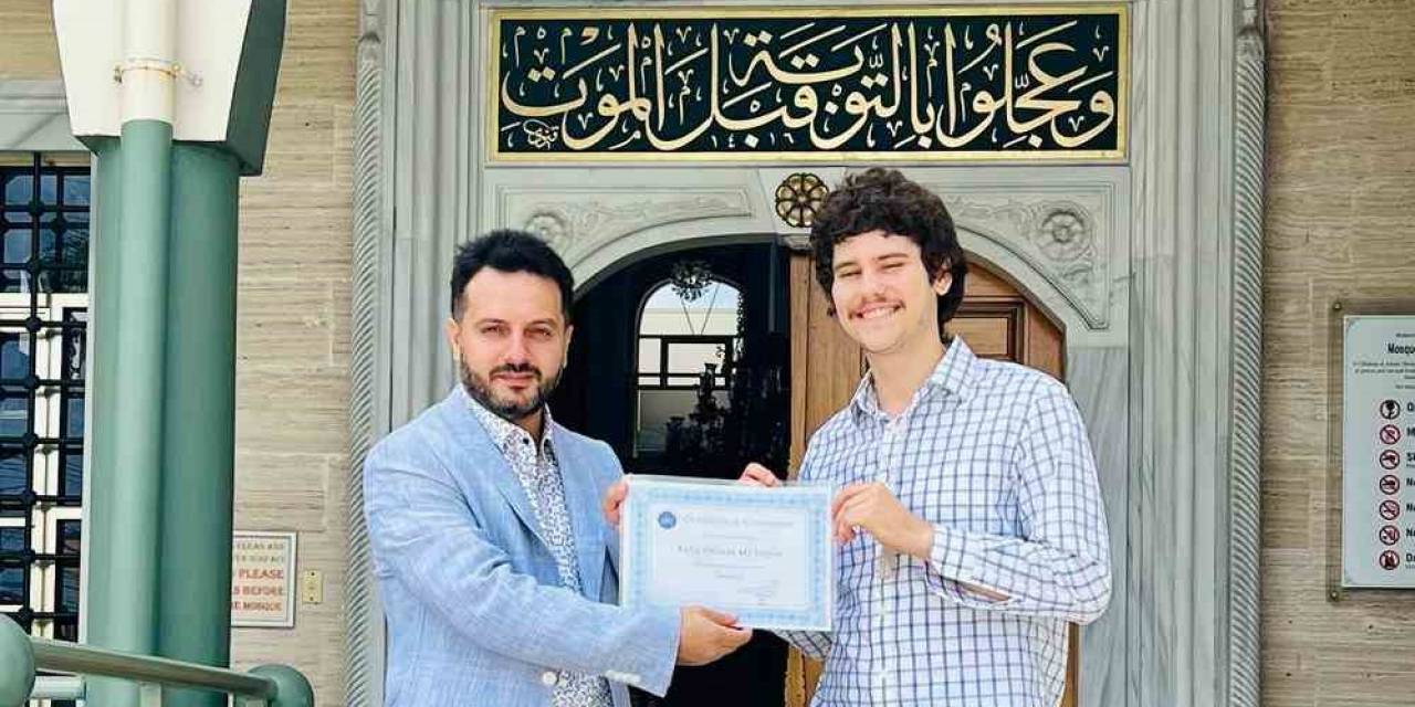 Aborjin Kökenli Felix Auburn Müslüman Oldu