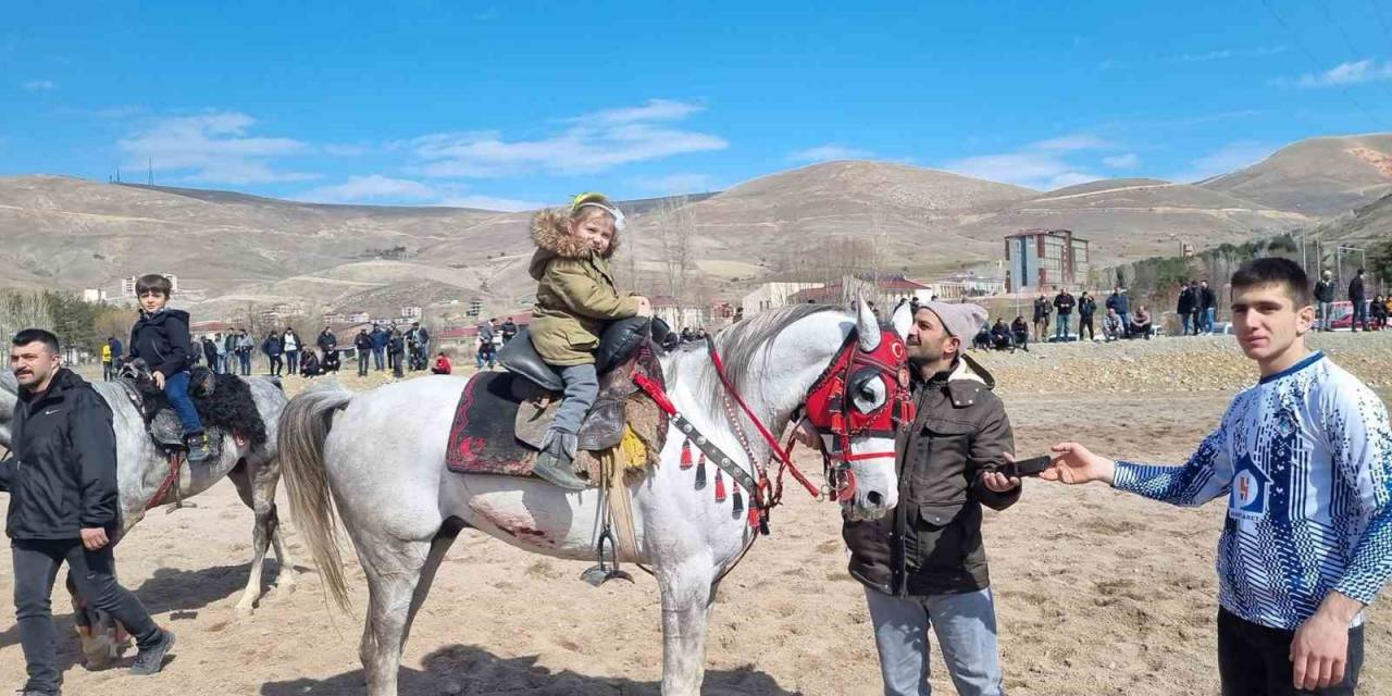 Bayburt’ta Ata Sporu Cirit Yaşatılıyor